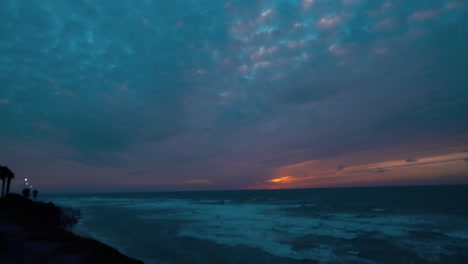hermoso atardecer en la playa lapso de tiempo