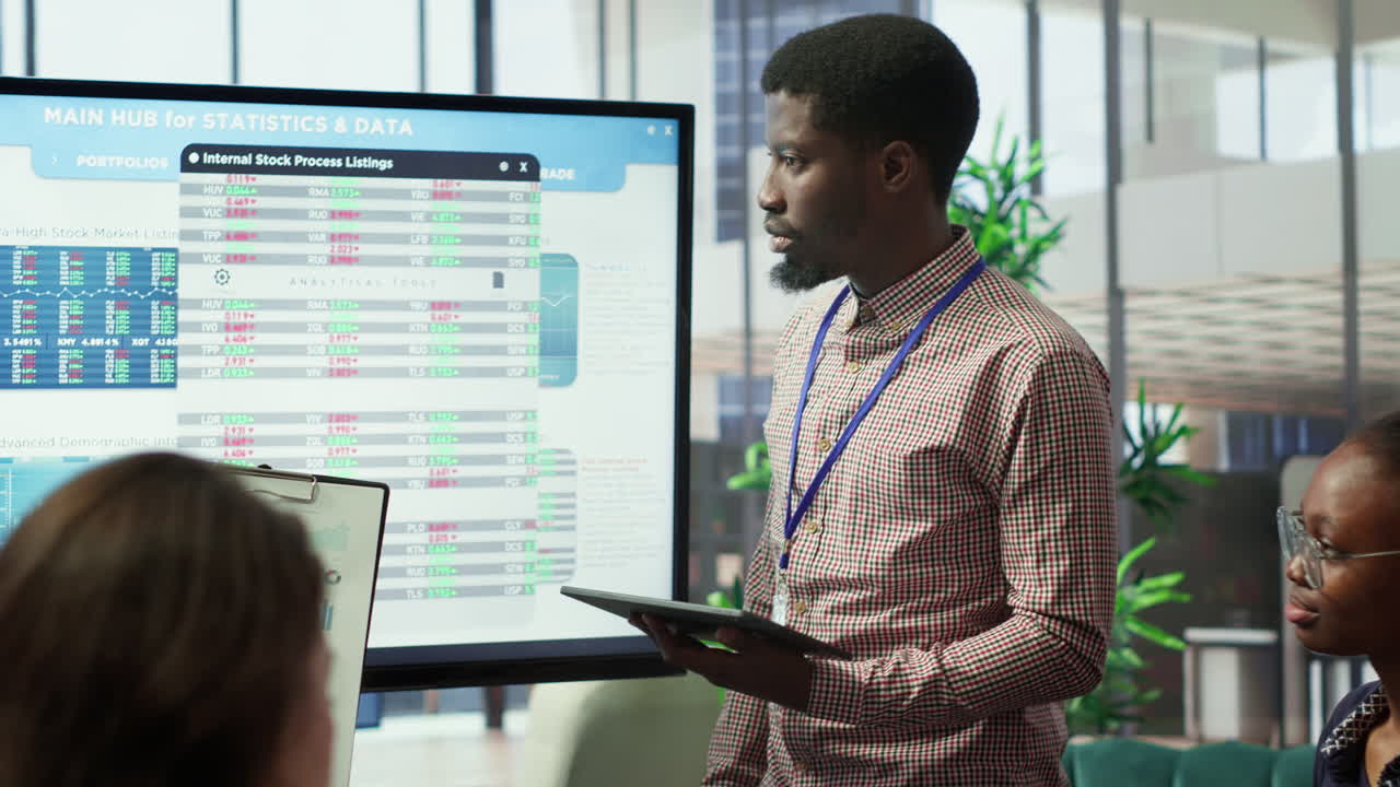 Employee and general manager getting into an argument during briefing meeting