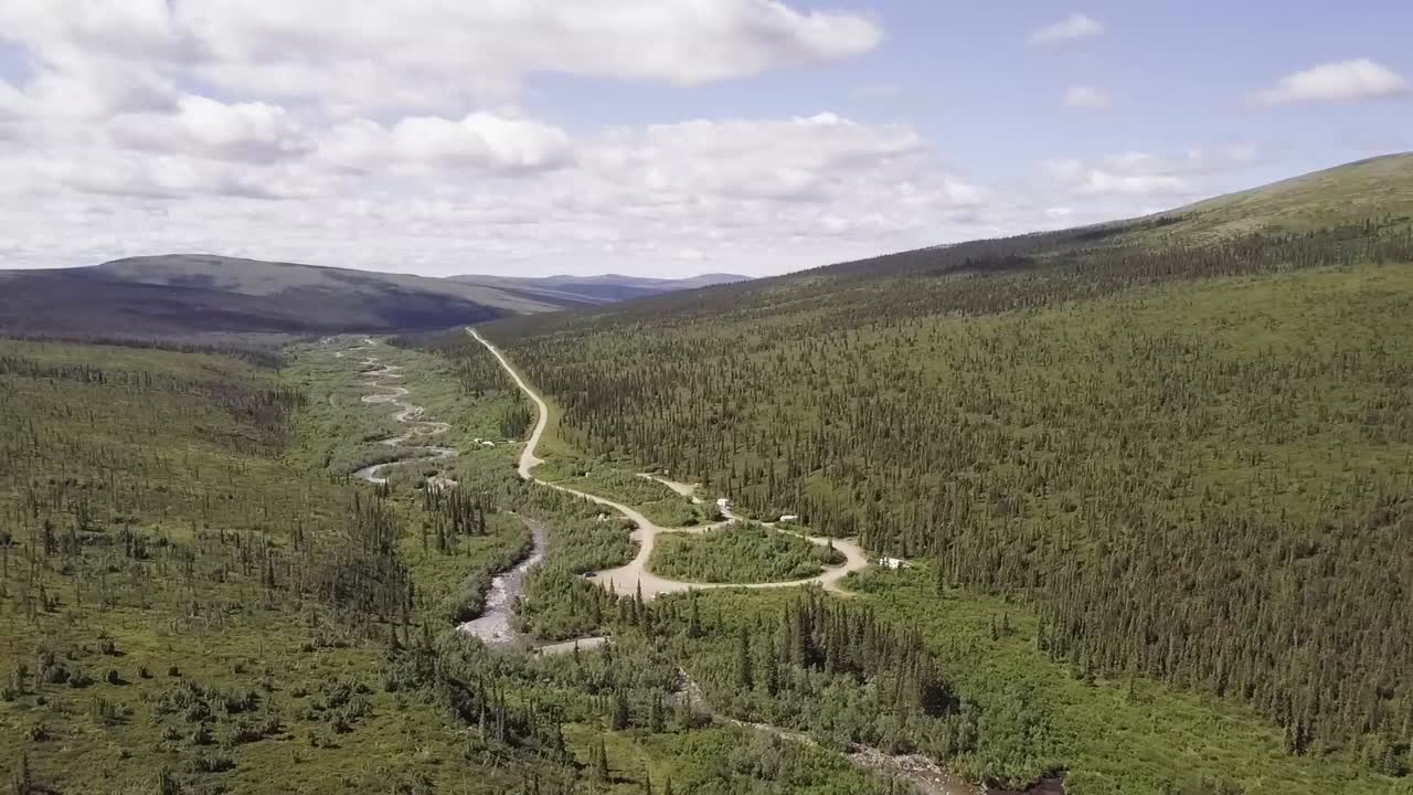 disparo aéreo amplio por encima de mt