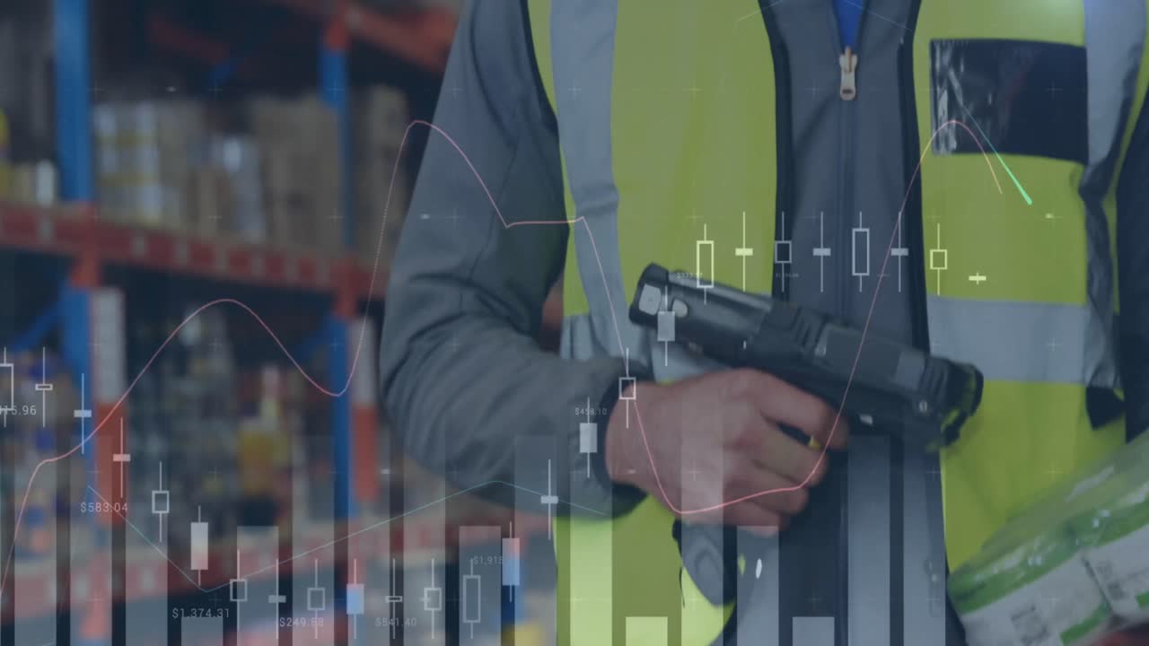 animación de estadísticas y procesamiento de datos financieros sobre el hombre que trabaja en el almacén