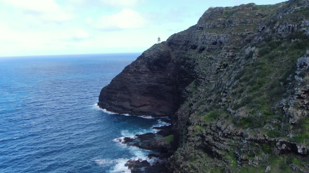 magníficas vistas de la costa desde los escarpados acantilados volcánicos del faro de makapu'u-1