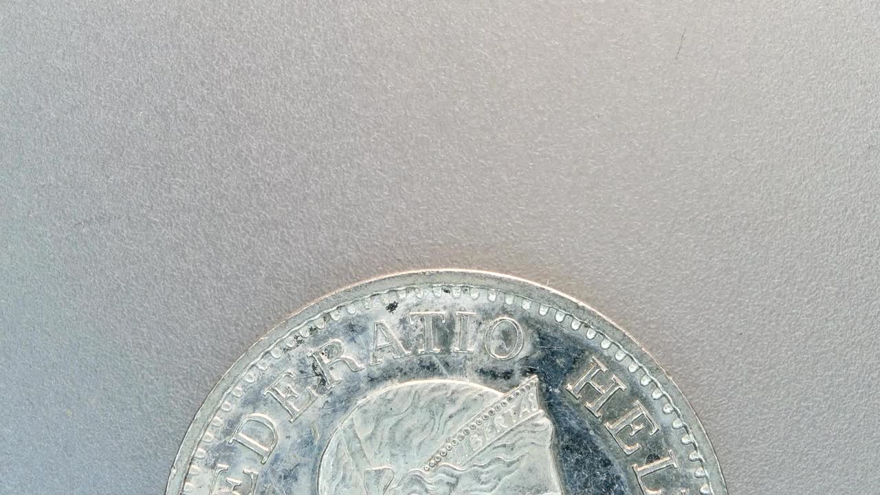 非常に古い硬貨のクローズアップ