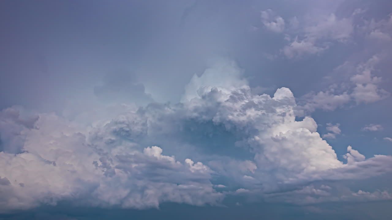 폭풍우 구름 형성의 시간 경과