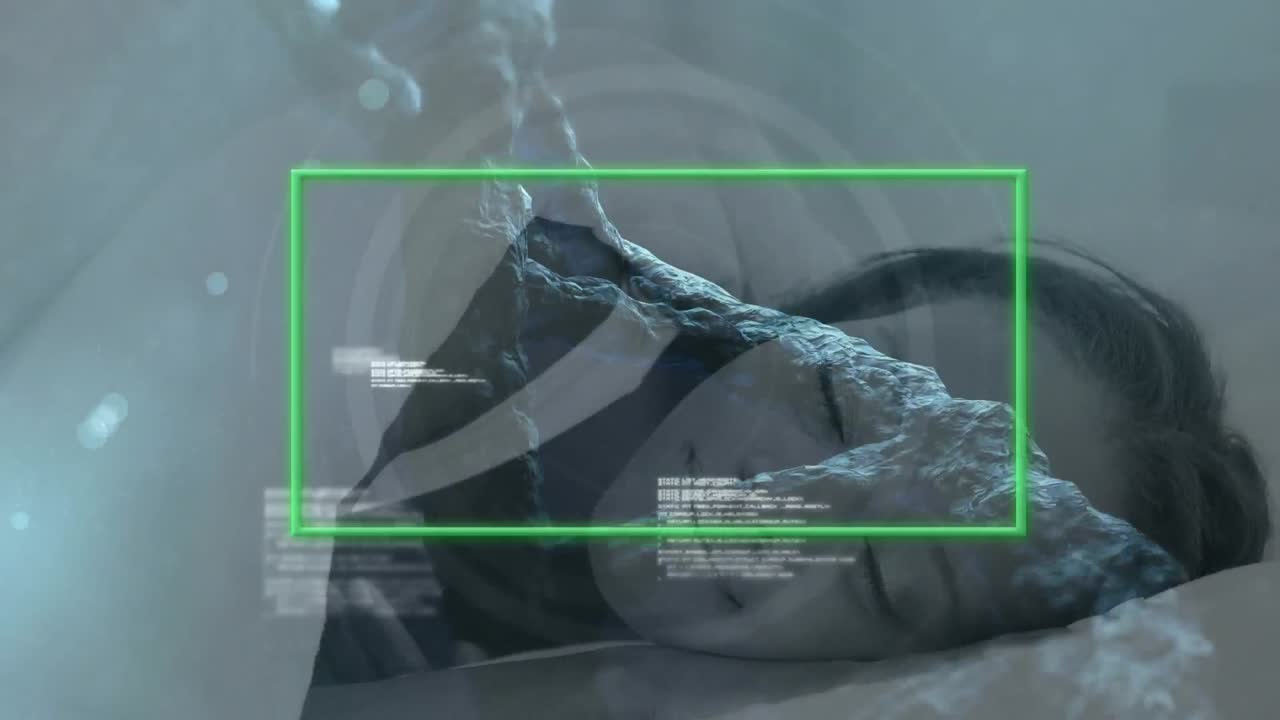 animación del globo y procesamiento de datos sobre un hombre de negocios que usa un teléfono inteligente