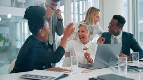 Laptop,-happy-applause-and-business-people