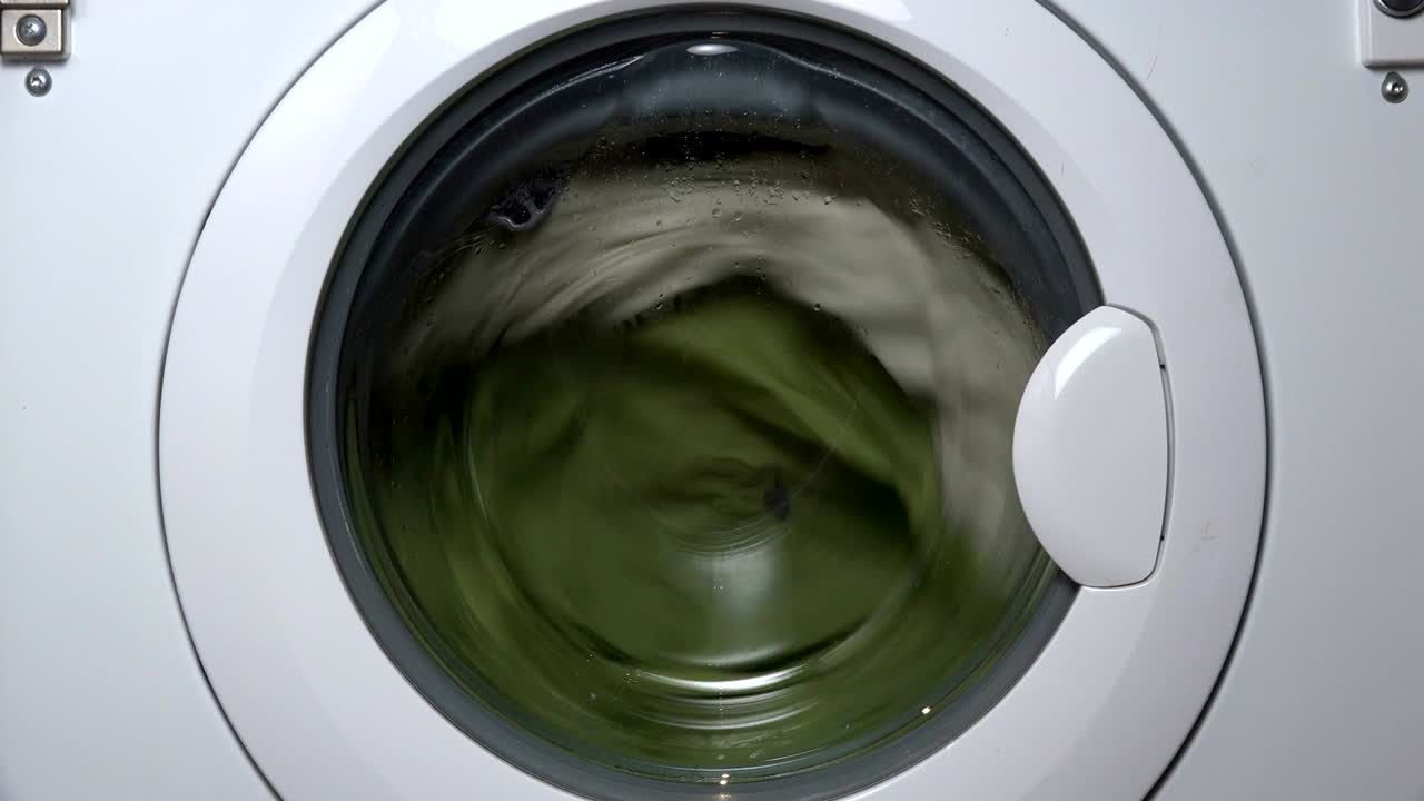 la máquina de lavar la ropa