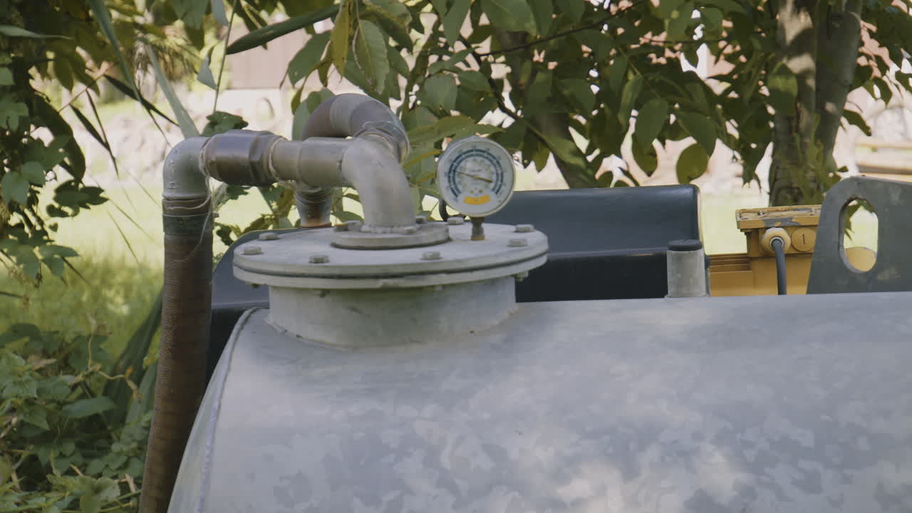 центральный компрессор, который всасывает грунтовые воды и