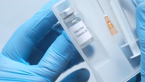 covid-19 vaccine in medical kit