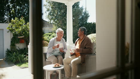 Senior-couple,-drinking-coffee