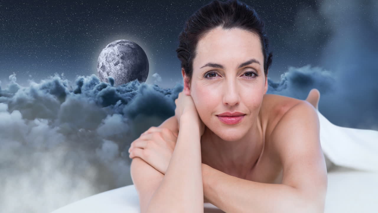 달과 구름 위에서 휴식을 취하는 여성 애니메이션