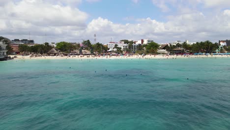 Alta-Vista-Desde-El-Mar-Hacia-Las-Orillas-De-La-Playa