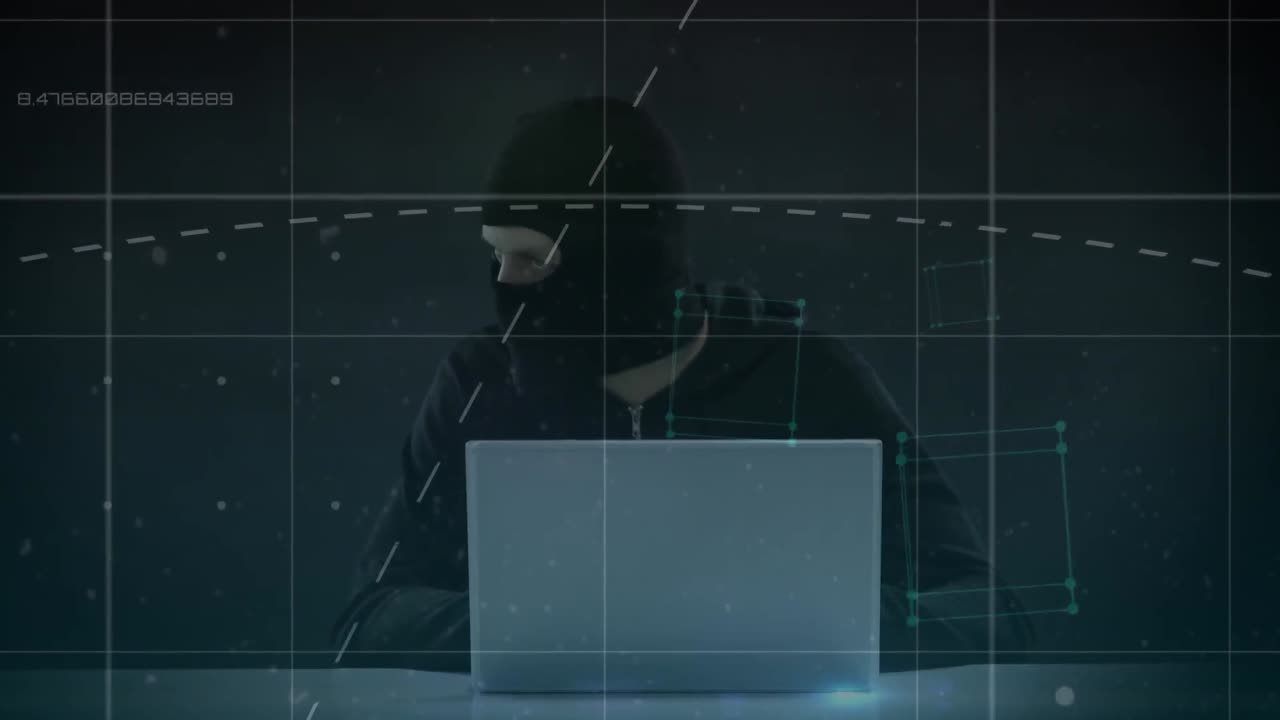 노트북으로 해커를 통해 데이터 처리의 애니메이션