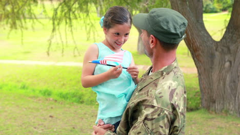 soldier reunite with his daughter