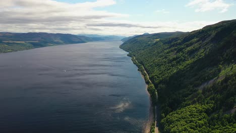 로크 네스 (loch ness), 스코틀랜드 하이랜드 (scottish highlands)