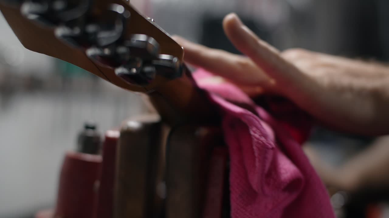 Cleaning a Guitar Headstock