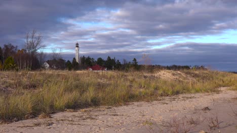 La-Estación-De-Guardacostas-Y-El-Faro-De-Sturgeon-Bay-Wisconsin