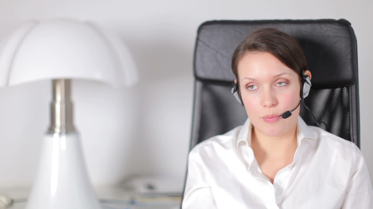 joven mujer de negocios 13