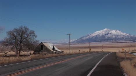 Plano-General-De-Un-Granero-Abandonado-Junto-A-Una-Carretera-En-El-Sur-De-Utah