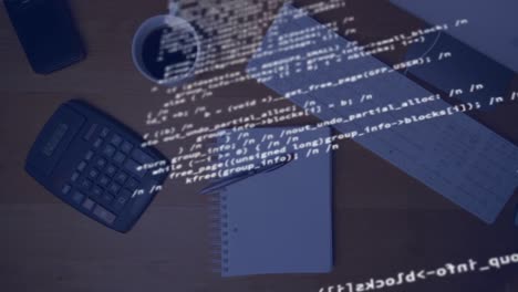 animación del procesamiento de datos financieros y sobre calculadora y papeles