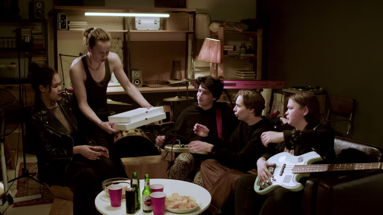 스튜디오의 음악 그룹