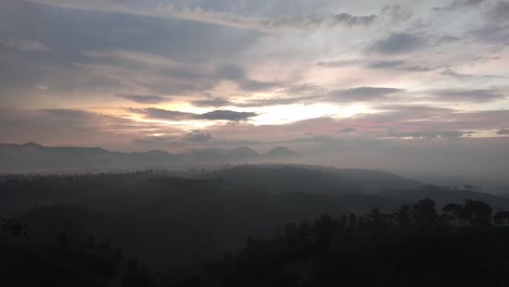 Timelapse-Shot-Of-Heap-Clouds-Transformation,-sunset-Scene