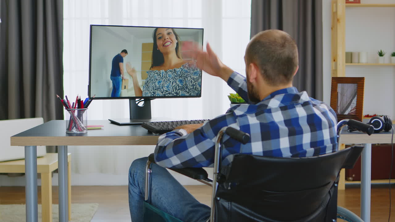 amigos en video llamada