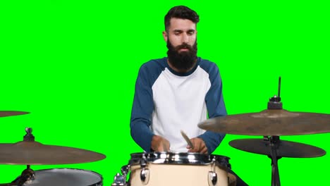 Männlicher-Schlagzeuger,-Der-Trommel-Spielt