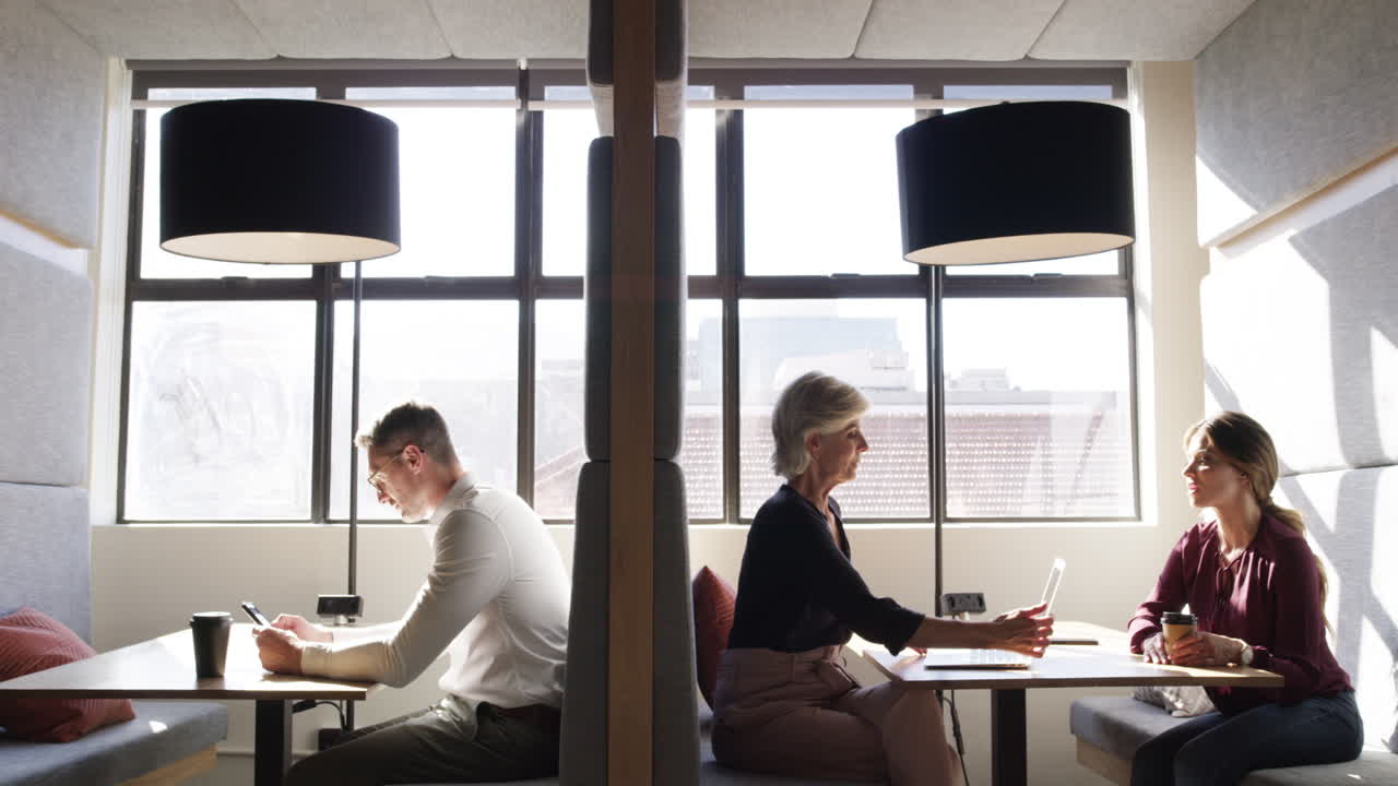 회사를 운영하기 위해서는 팀이 필요합니다.