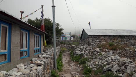 Casas-En-La-Aldea-De-Langtang-En-2023,-Nueva-Aldea-Reconstruida-Después-Del-Terremoto-En-2015