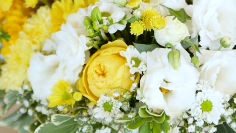 beautiful yellow and white flower bouquet