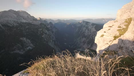 Senderismo-Por-Los-Alpes-Julianos-En-El-Parque-Nacional-Triglav-En-Eslovenia
