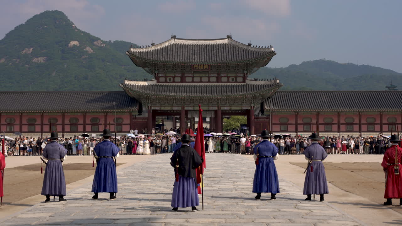 Majestic Changing of the Royal Guards Ceremony at Gyeongbokgung Palace Square
