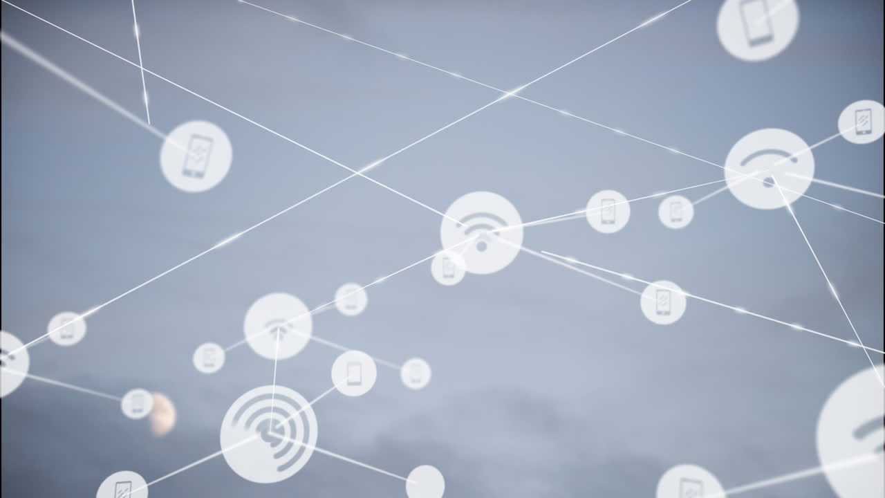 animación de una red de iconos digitales sobre nubes en el cielo gris