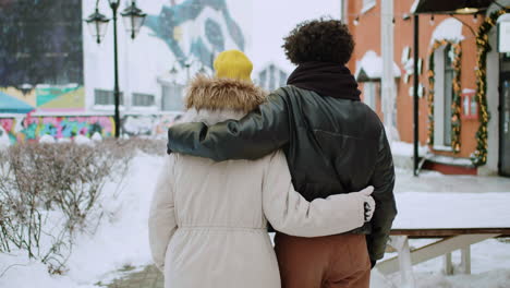 girlfriends in the street