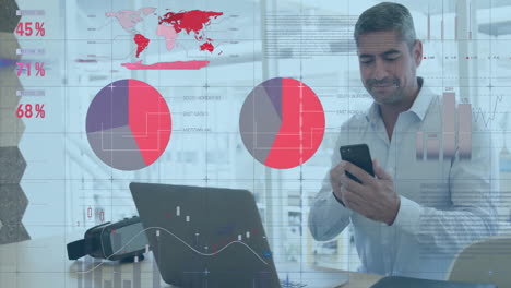 animación de diagramas y procesamiento de datos sobre empresario caucásico usando teléfono inteligente