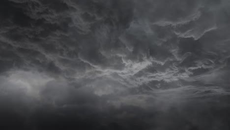 thunderstorm-and-cumulonimbus-clouds-4k