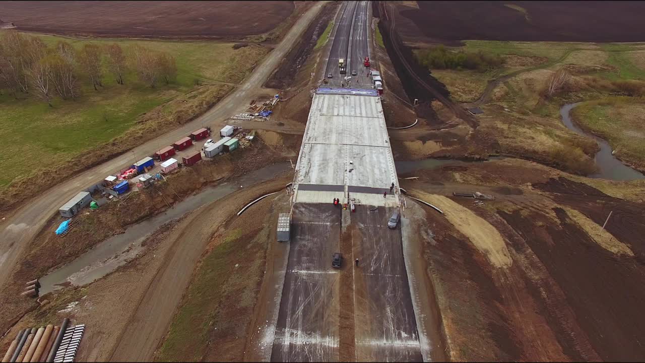 vista aérea del cruce de la autopista.