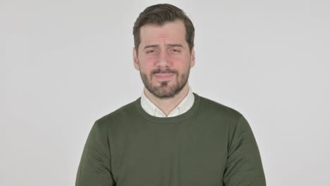 hombre que no muestra ningún signo por el gesto del brazo, pantalla blanca
