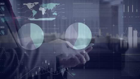 animación del procesamiento de datos sobre las manos utilizando un teléfono inteligente