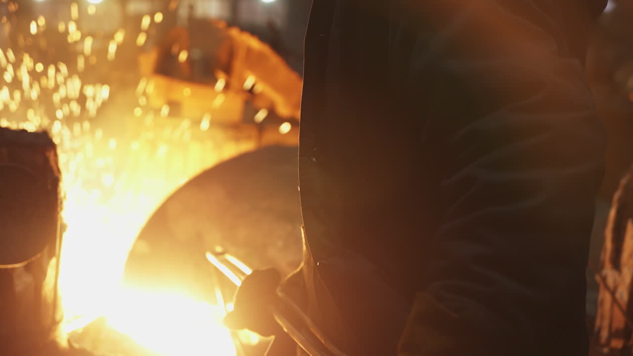 металлург на фабрике