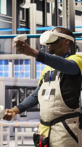 vertical video smart factory specialist using virtual reality simulation to predict failures