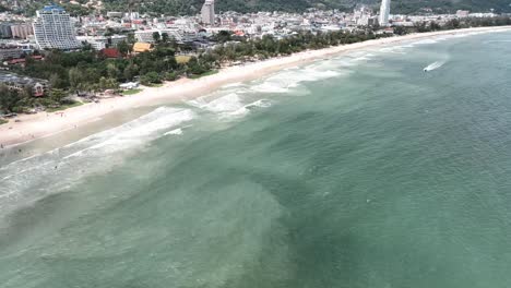 Drone-shot-of-Patong-beach-in-Phuket,-Thailand