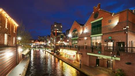 lapso de tiempo nocturno de la ciudad de birmingham