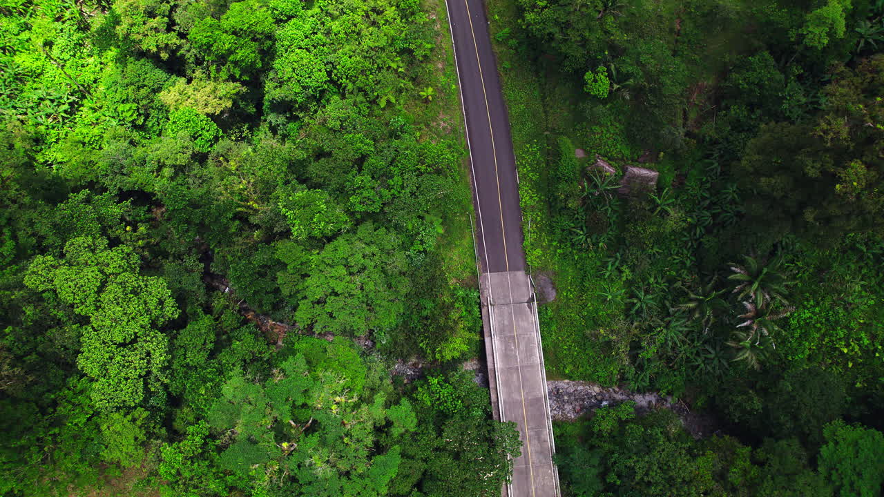 caminos de montaña en el distrito de santa fe en la provincia de veraguas, panamá, selva tropical