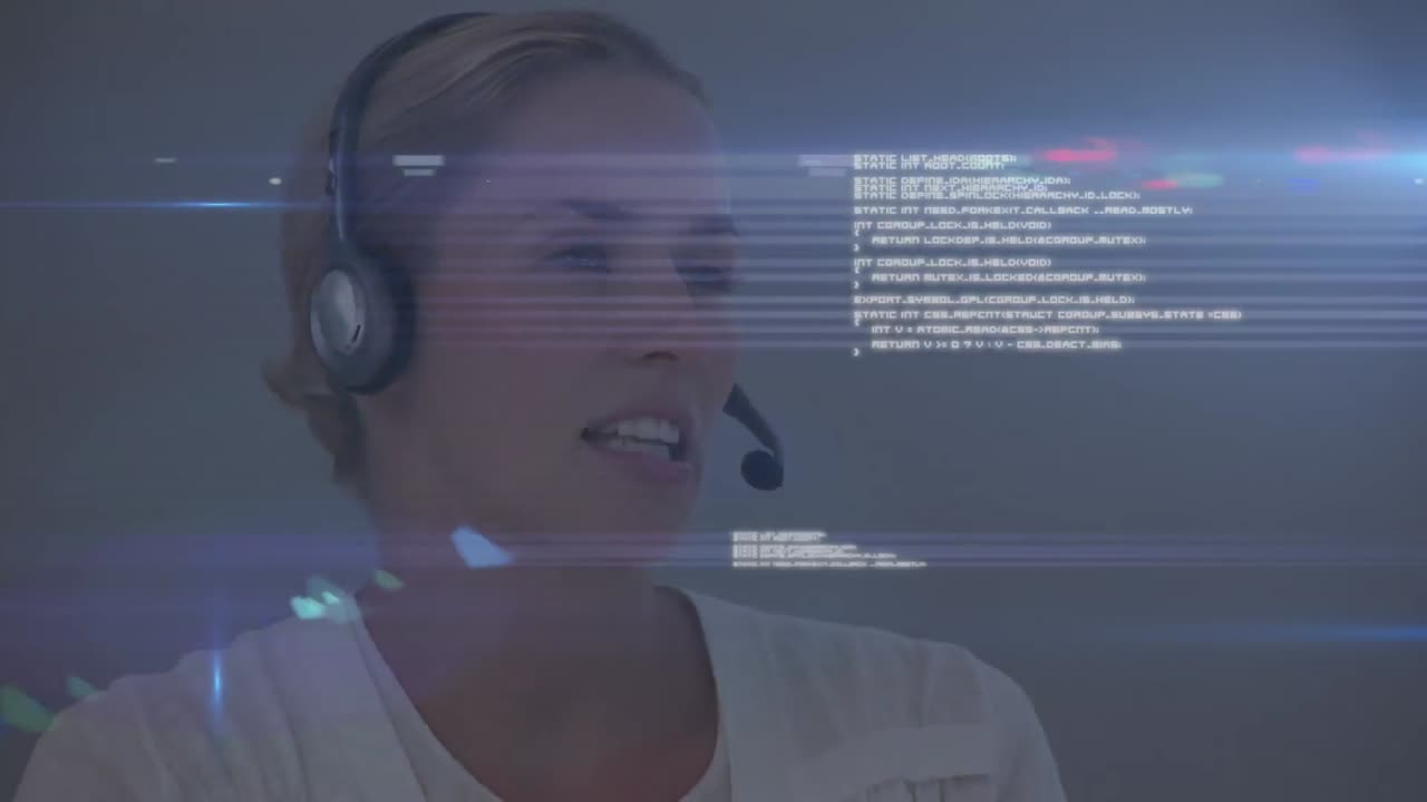 Animazione dell'elaborazione dei dati su una donna che indossa un auricolare telefonico.