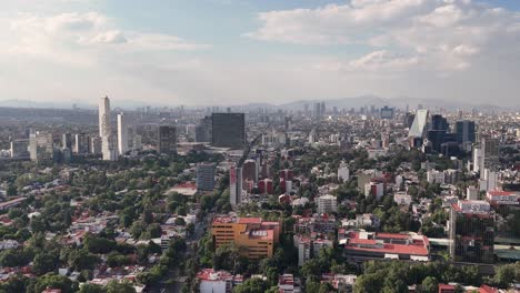 Mexiko-Stadt-Aus-Der-Sicht-Einer-Drohne-An-Einem-Klaren-Nachmittag