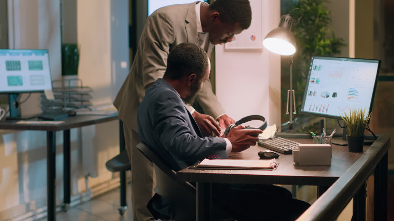 Ufficio Affari Persone al lavoro