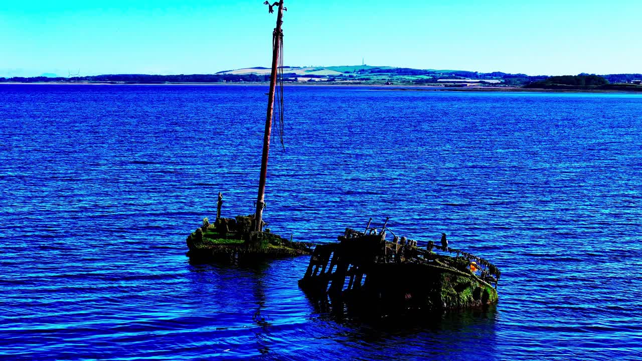 Historisk skibsvrag, maritimt landskab, Vestkysten, orbitalt luftperspektiv.