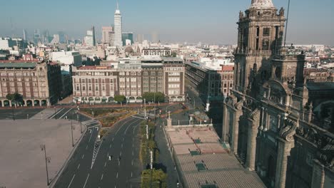 Landing-view-at-Mexico-city-Zocalo