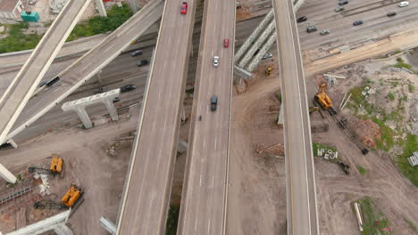 vista panorámica del tráfico en la autopista 610 y 59 sur en houston, texas